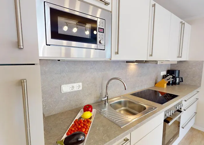 Semesterbostad Aenne's Hus *